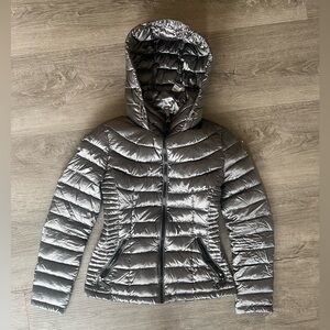 Calvin Klein - Women's Chevron Packable Premium Down Coat (XS)